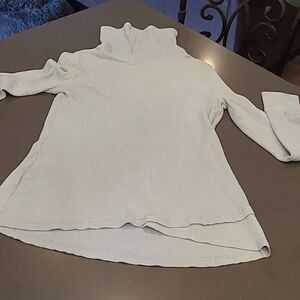 Eddie Bauer  sz M turtleneck top
